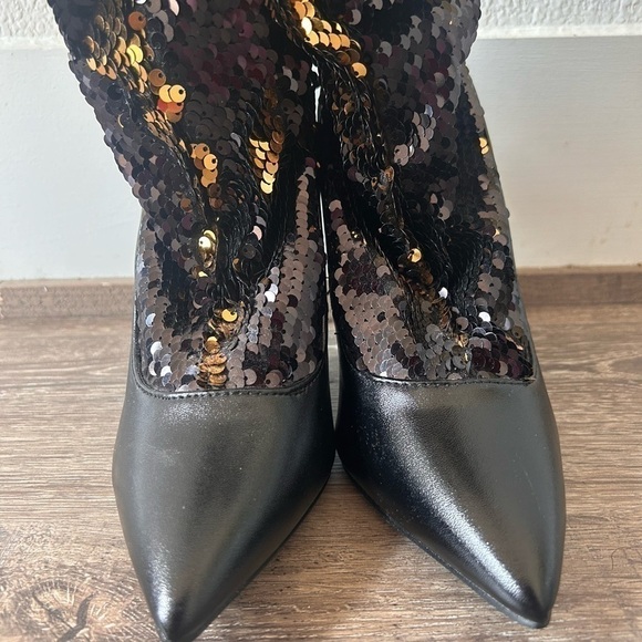 Black & Gold Sequin Stiletto - Size 7 - Picture 3 of 8
